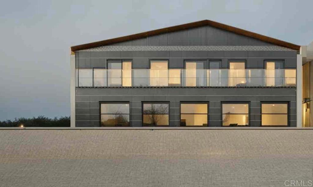 Pierre Way Property Photo 9