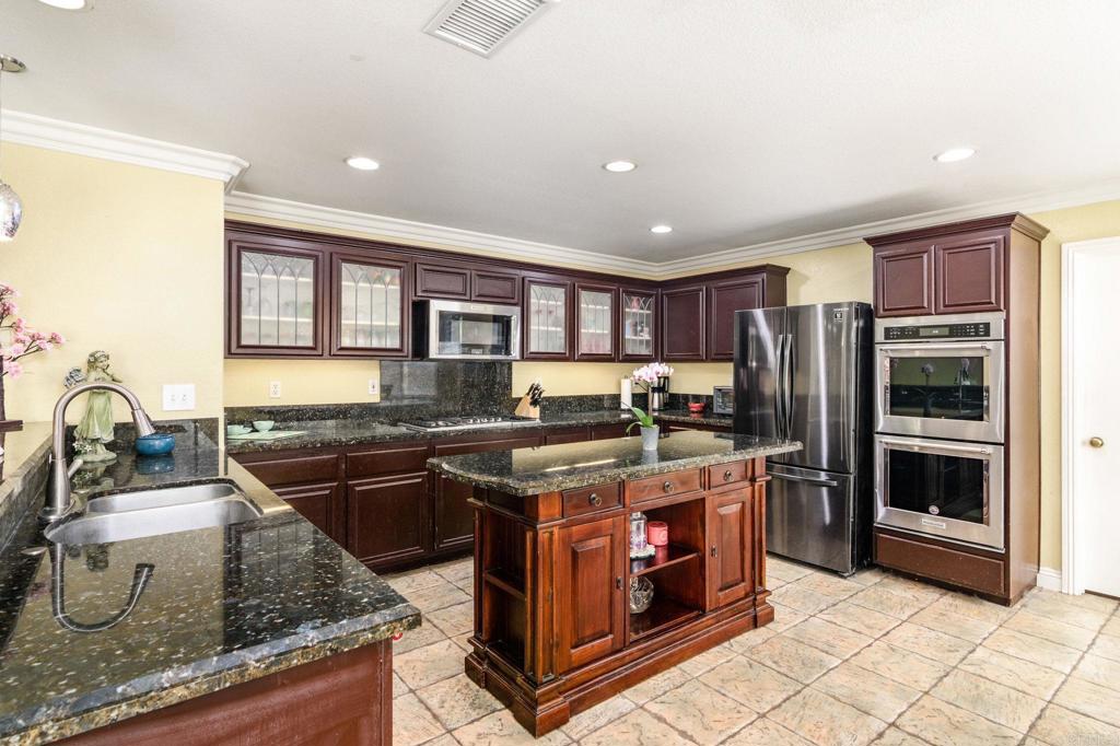 1408 Appalachian Place Property Photo 8