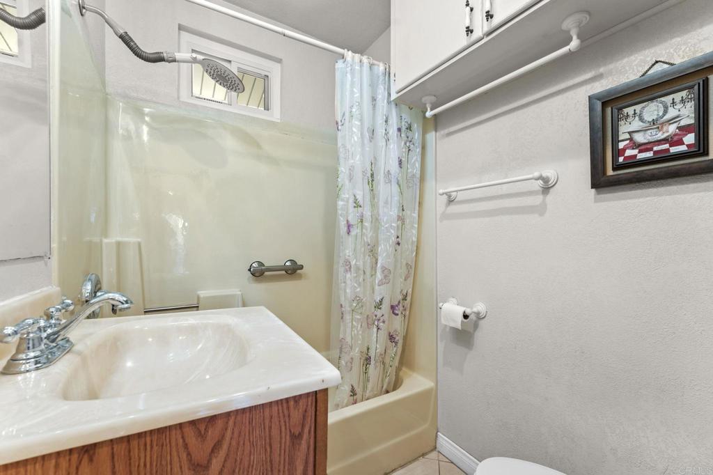 4518 Dwight Street Property Photo 20