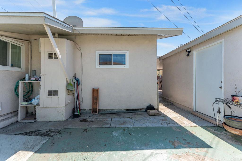 4518 Dwight Street Property Photo 22