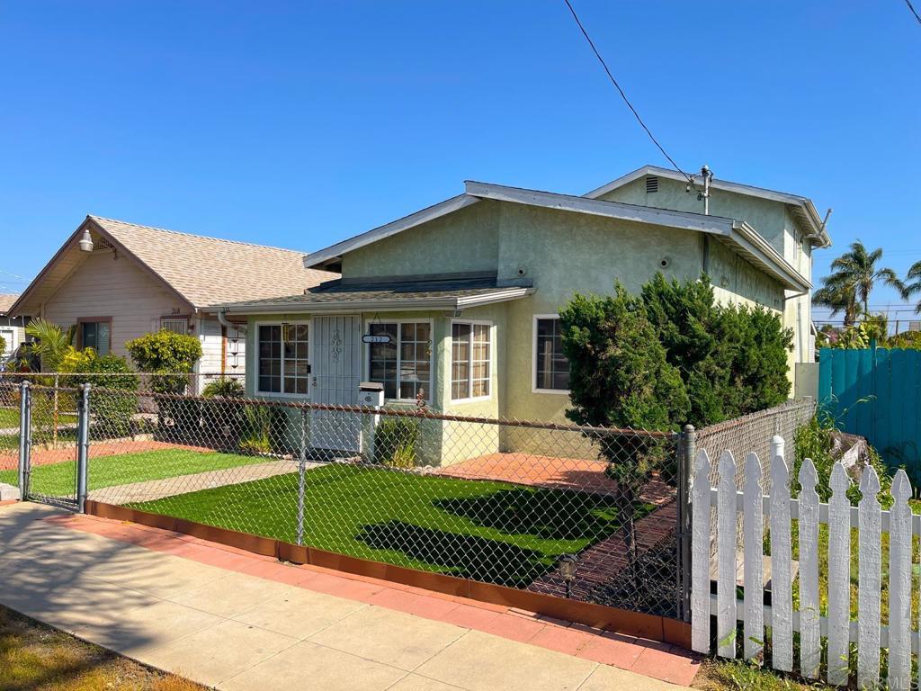212 E 4th Street Property Photo