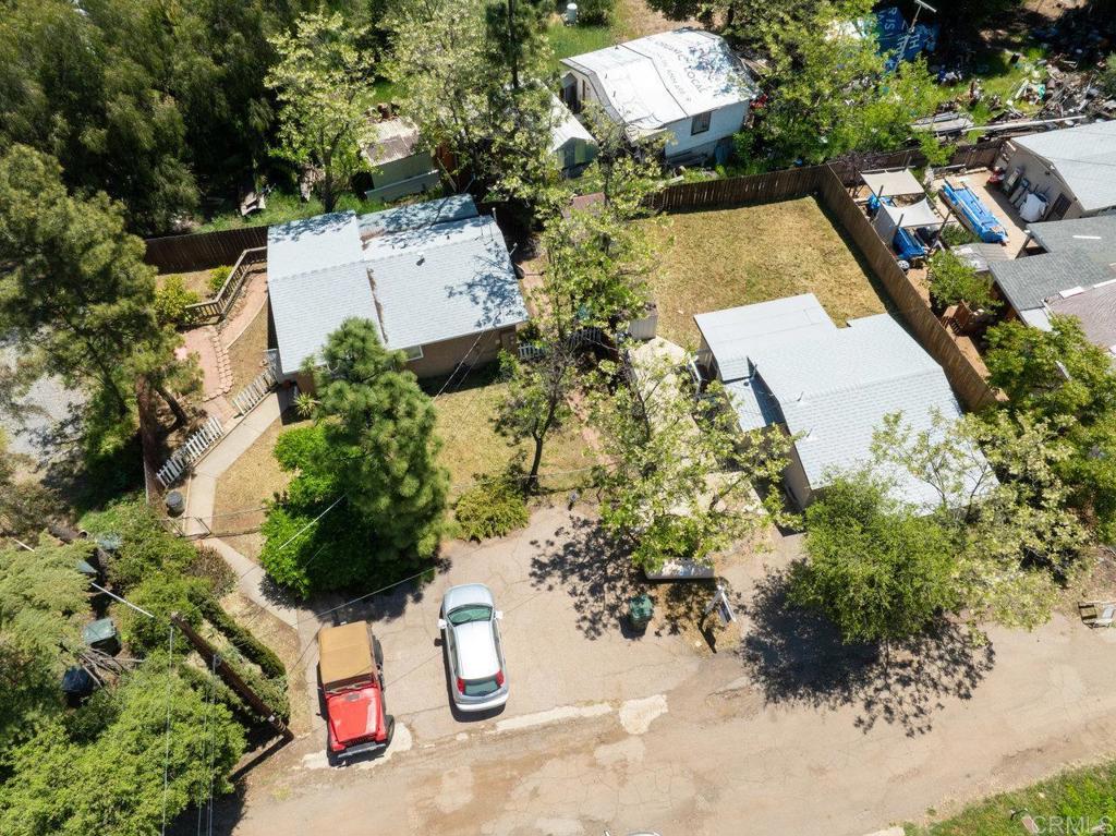 1242 46 Willowside Property Photo