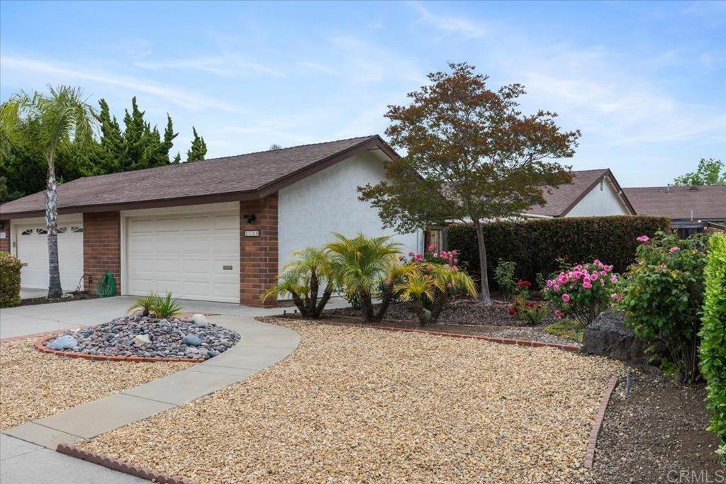 2150 Pepper Tree Place Property Photo 2