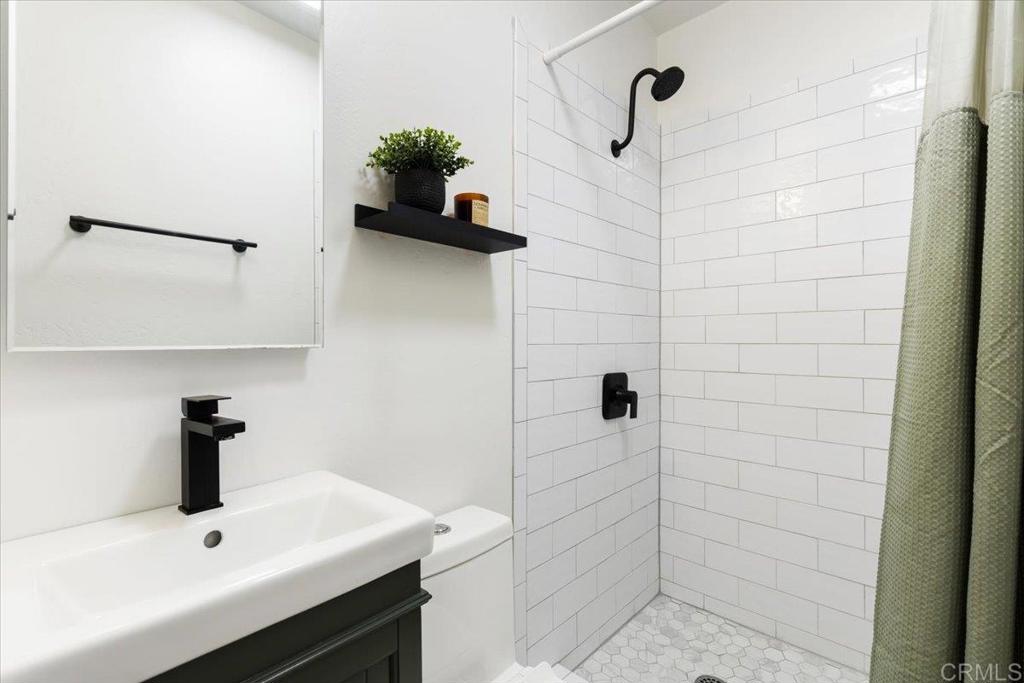 2150 Pepper Tree Place Property Photo 13