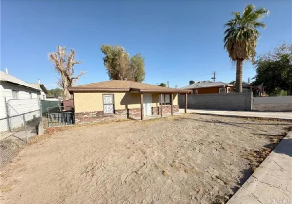 517 Palm Way Property Photo