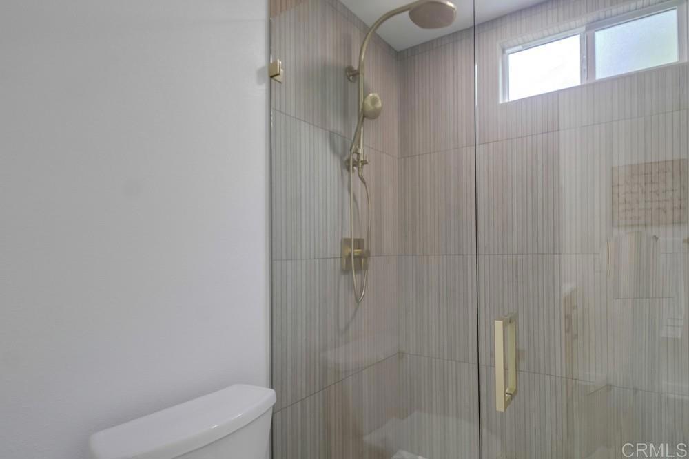 996 Terrace Crest Property Photo 15