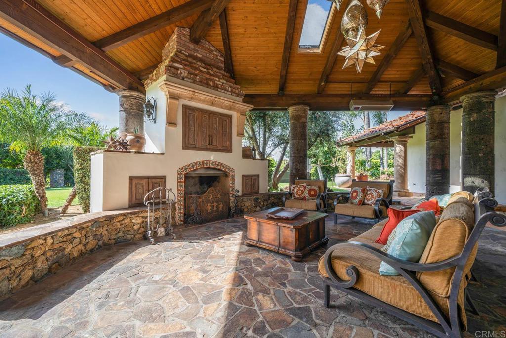 647 Crest Drive Property Photo 21