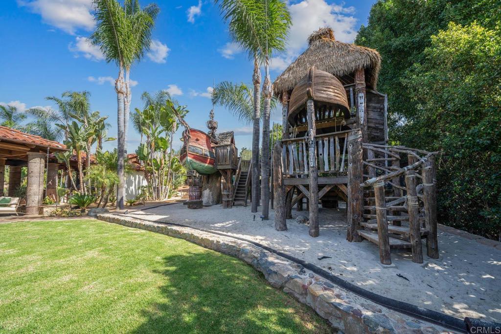 647 Crest Drive Property Photo 29