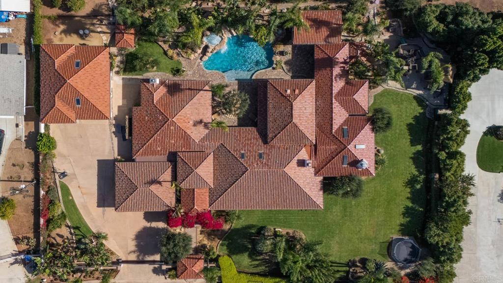 647 Crest Drive Property Photo 74