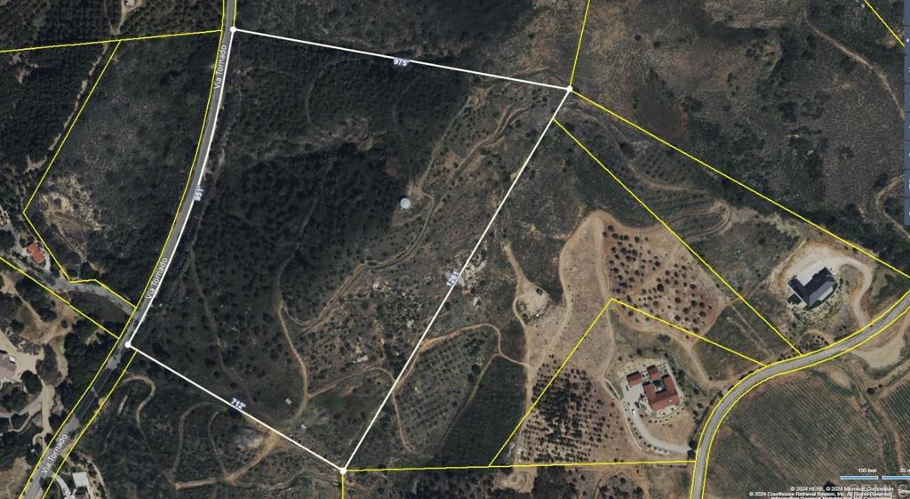 1 Via Tornado Property Photo 36