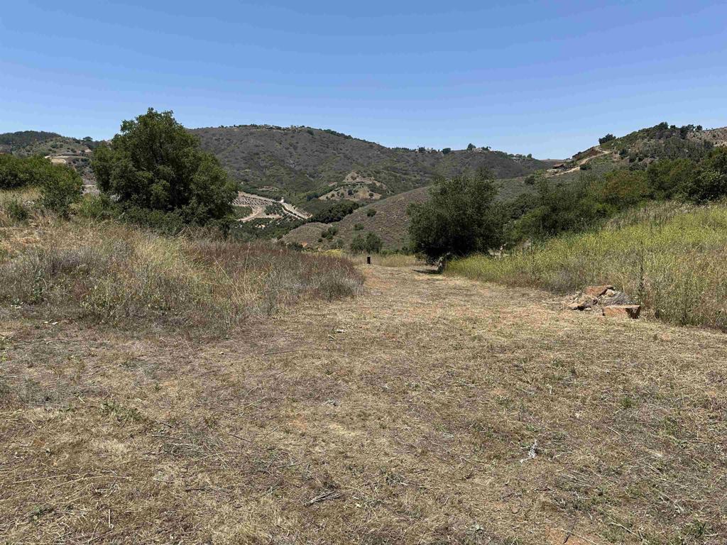 1 Via Tornado Property Photo 43
