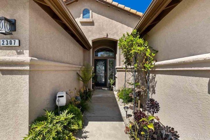 2307 Columbine Drive Property Photo 3