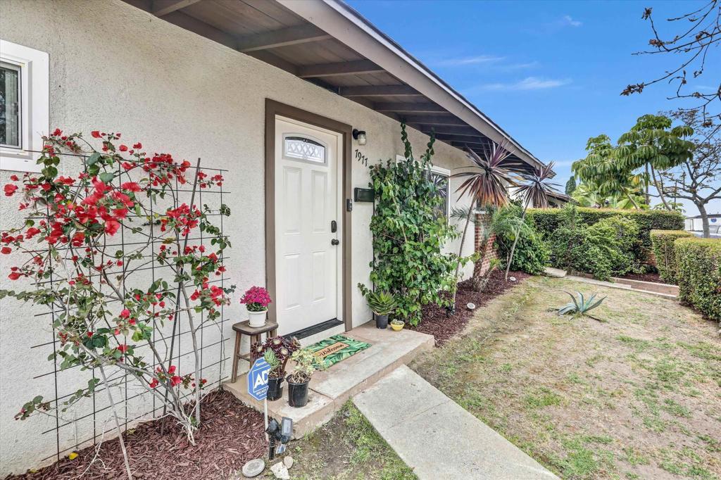 7977 Pala Street Property Photo