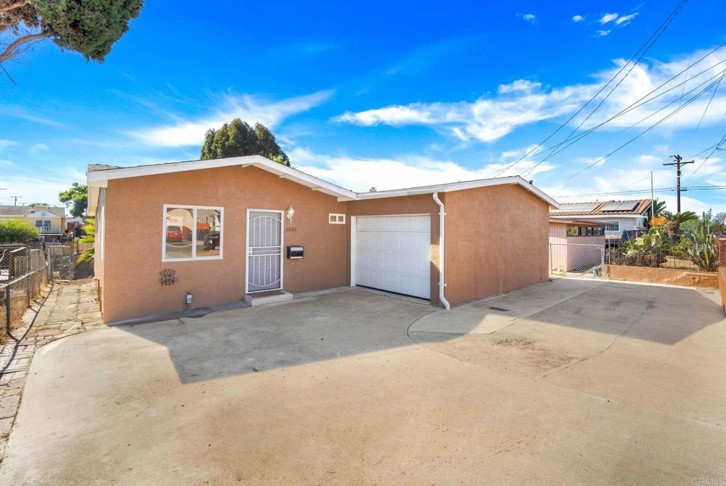2862 Callejon Property Photo 1