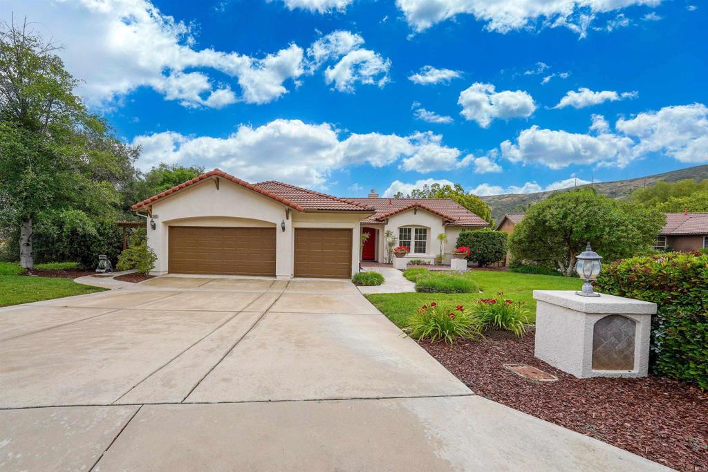 23425 Mountain Peak Road Property Photo 2