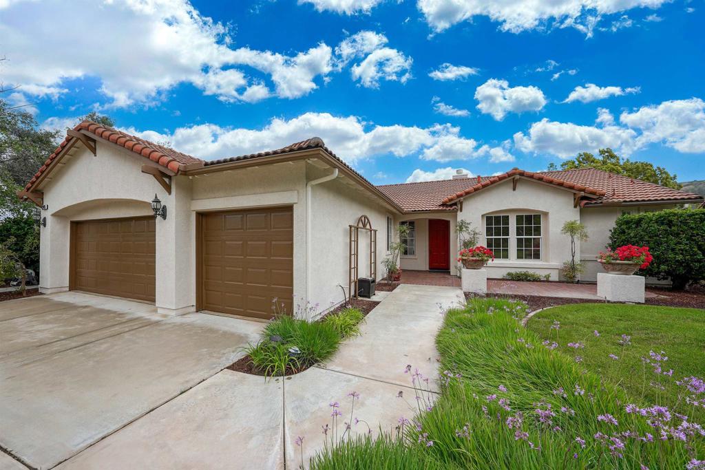 23425 Mountain Peak Road Property Photo 3