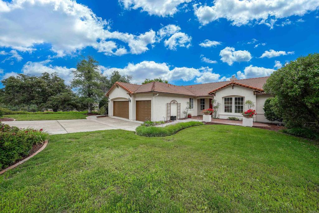 23425 Mountain Peak Road Property Photo 4
