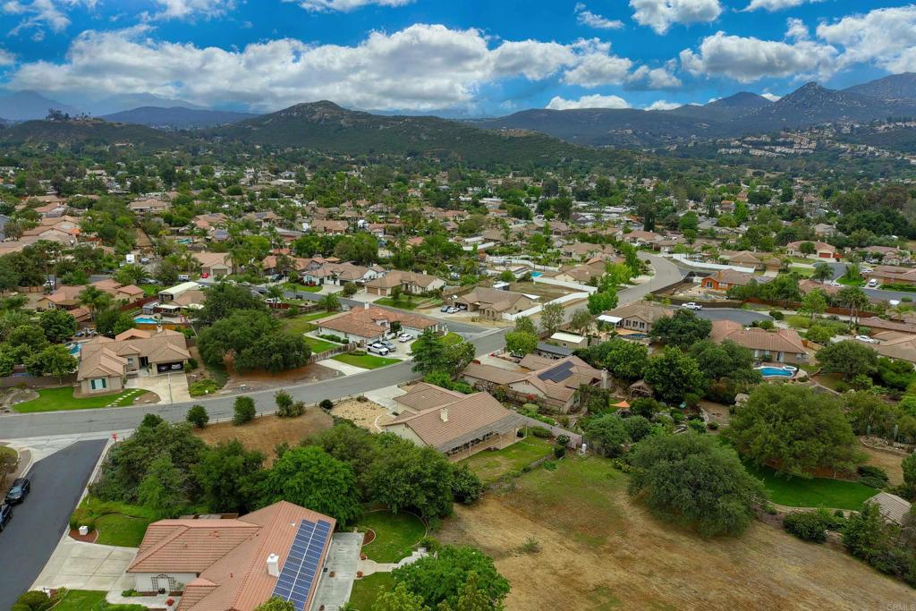 23425 Mountain Peak Road Property Photo 22