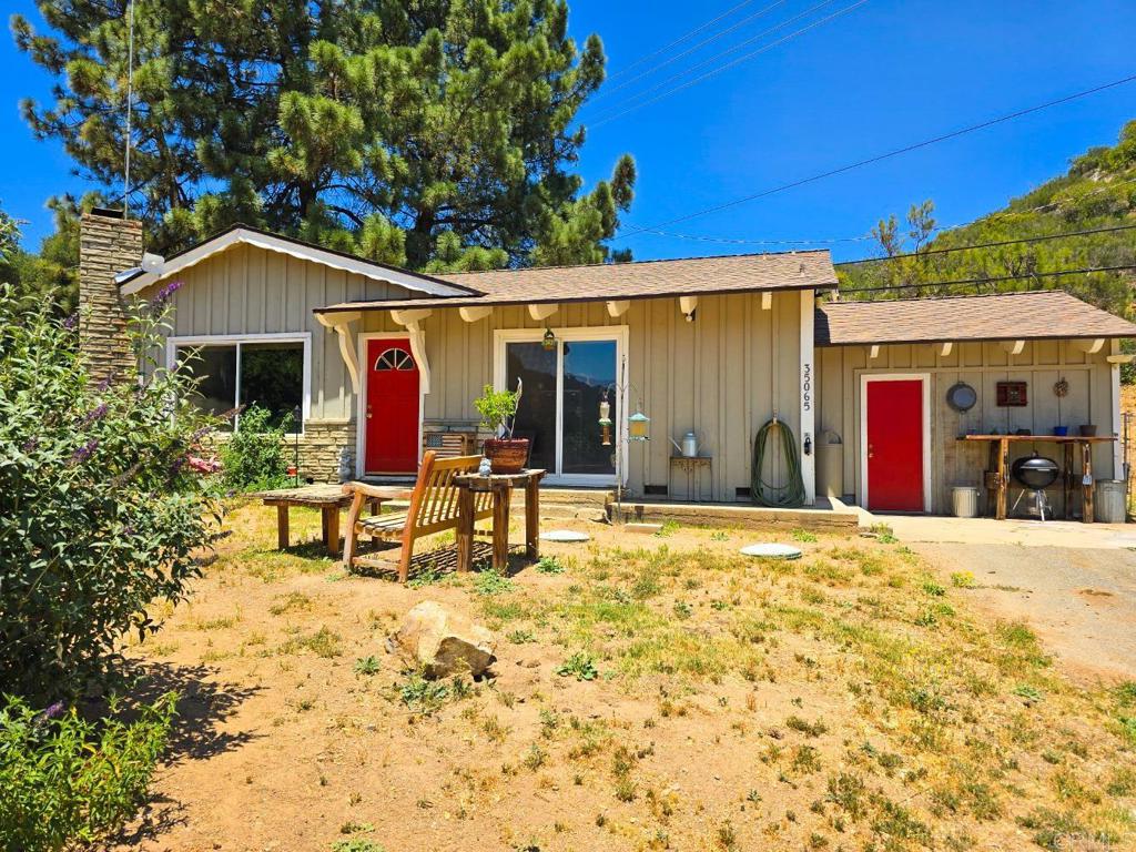 35065 Highway 79 Property Photo 1