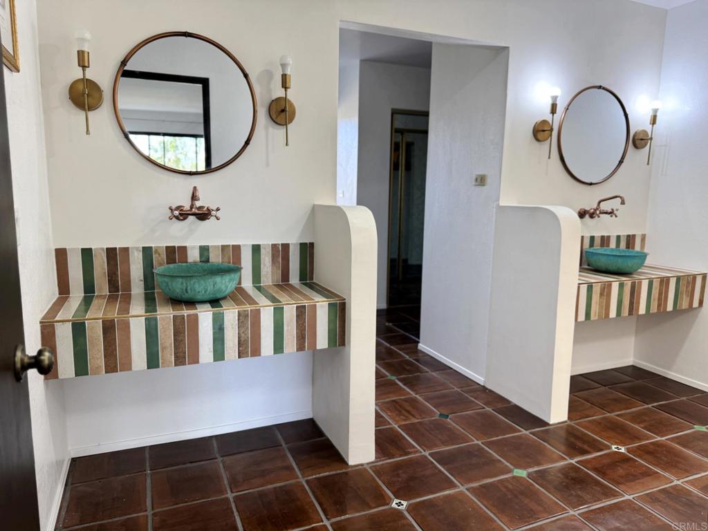 1650 Winterwarm Dr. Property Photo 15