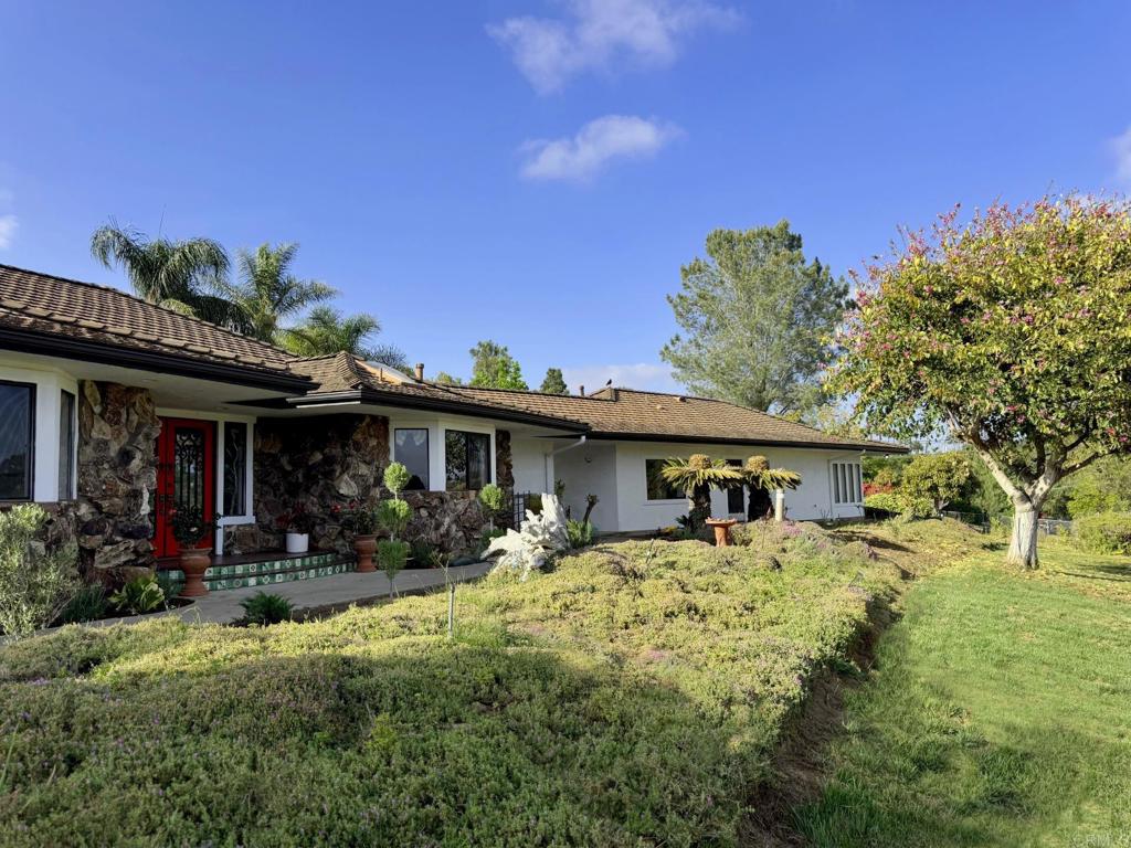 1650 Winterwarm Dr. Property Photo 19