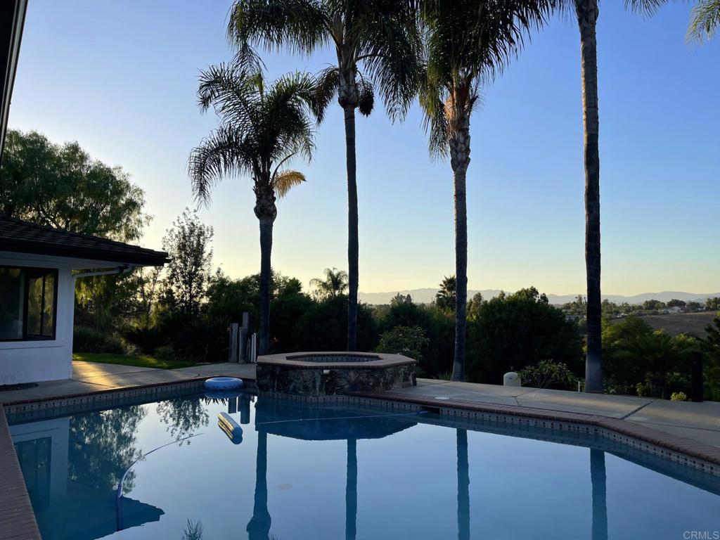 1650 Winterwarm Dr. Property Photo 32