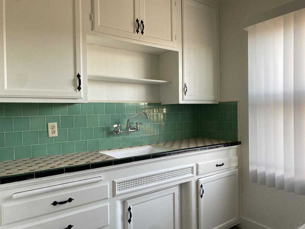 4818 4832 1/2 Palm Avenue Property Photo 14
