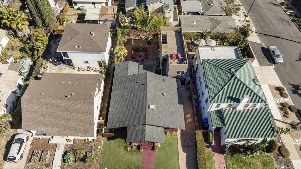 2211 Bancroft St Property Photo 51