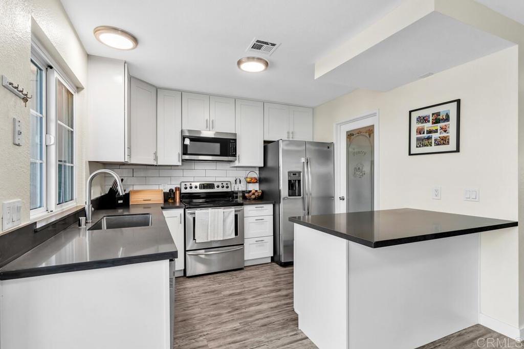 9451 Carlton Oaks Drive E Property Photo 1