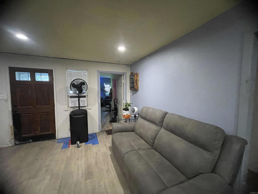 9141 43 Campo Road Property Photo 12