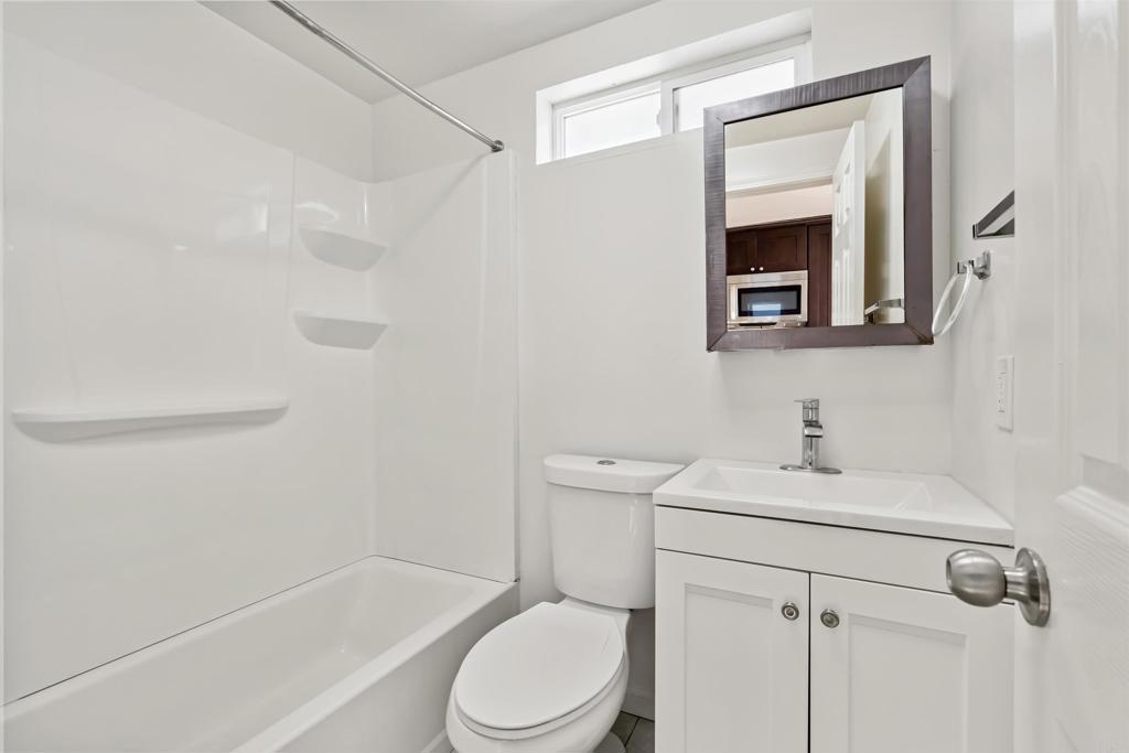 4130 1/2 Cherokee Avenue A Property Photo 11