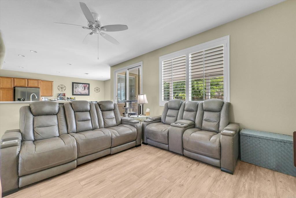 34233 Toyon Court Property Photo 9