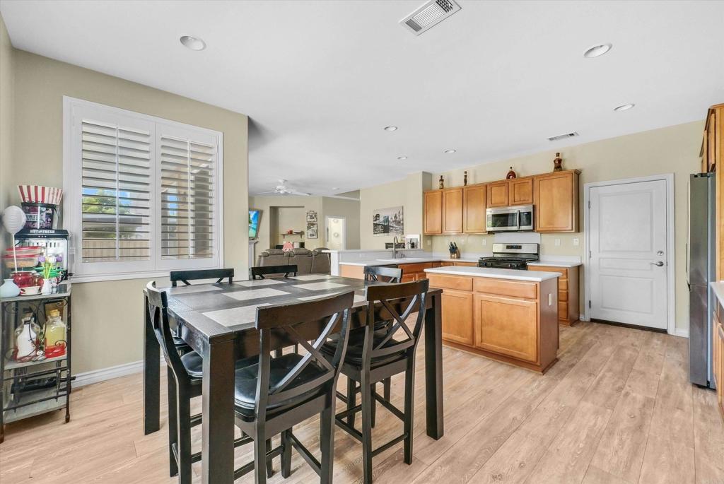 34233 Toyon Court Property Photo 13
