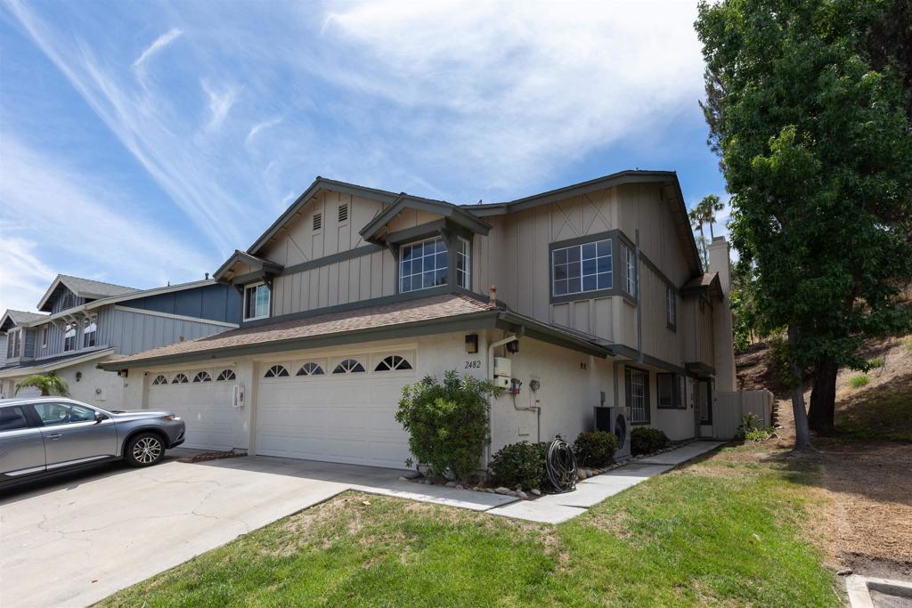 2482 Manzana Way