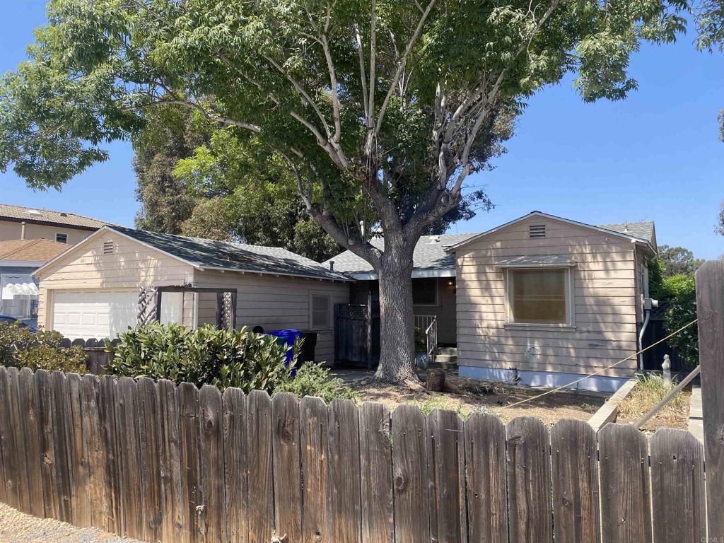 4547 Contour Blvd Property Photo 1