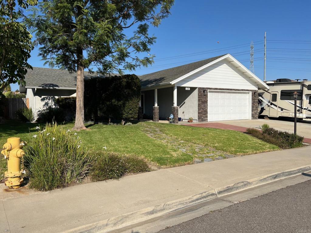 1281 Pecan Place Property Photo 1