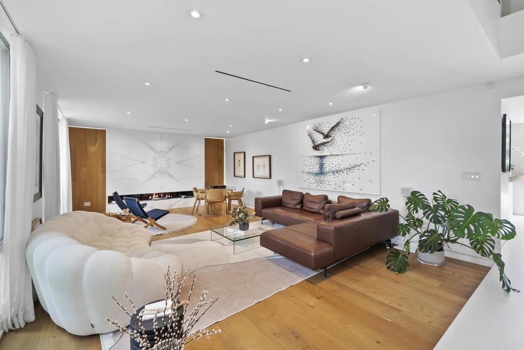 7713 Esterel Dr Property Photo 15