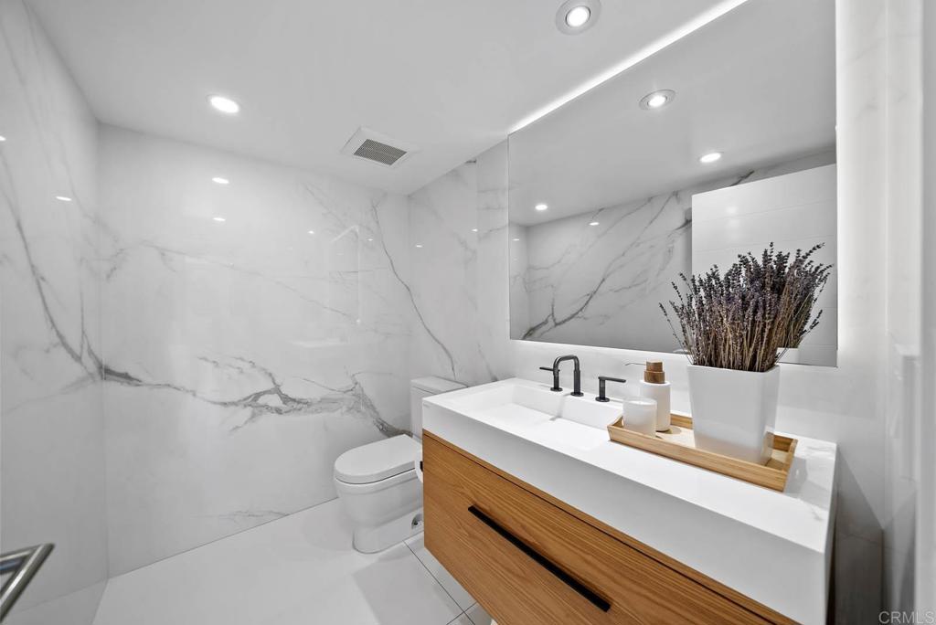 7713 Esterel Dr Property Photo 33