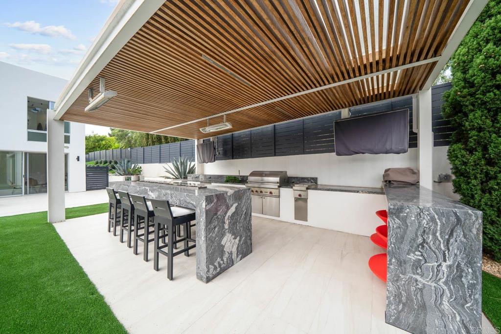 7713 Esterel Dr Property Photo 34