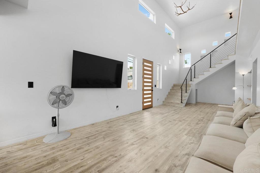 12953 Carriage Rd Property Photo 6