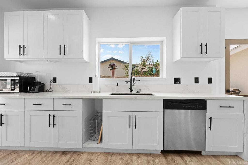 12953 Carriage Rd Property Photo 10