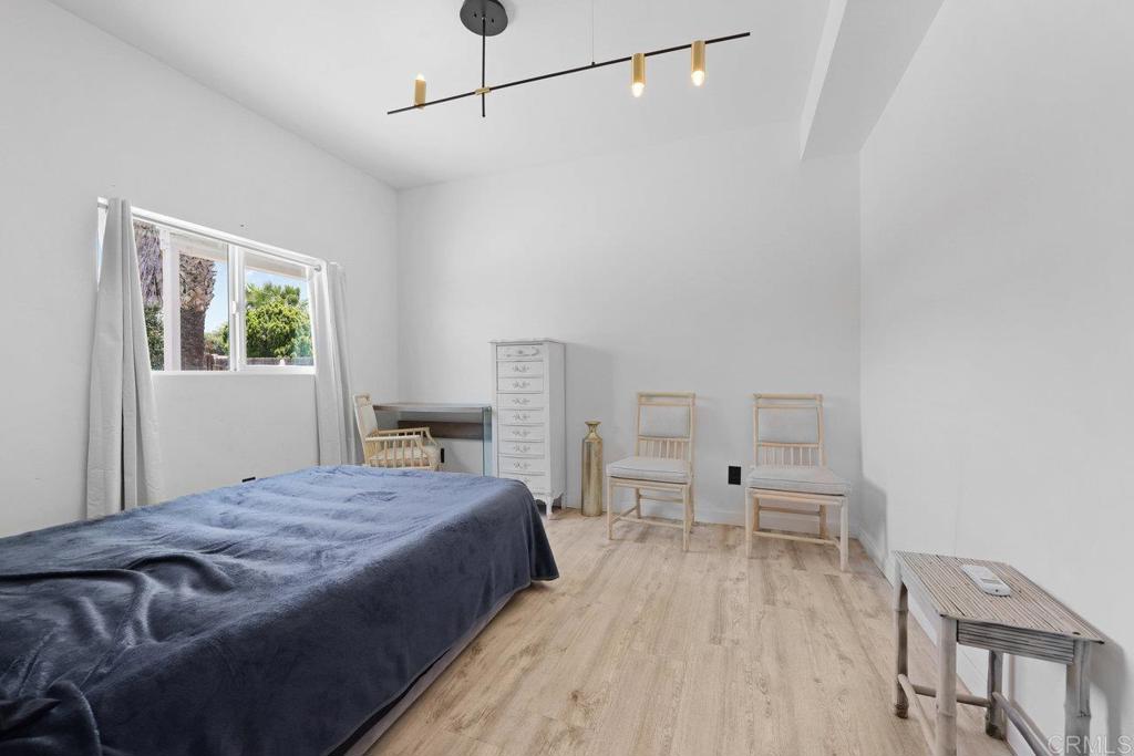 12953 Carriage Rd Property Photo 16