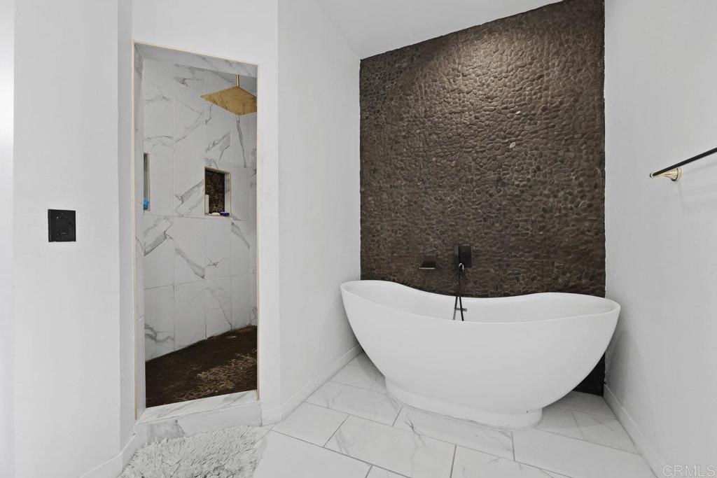 12953 Carriage Rd Property Photo 27