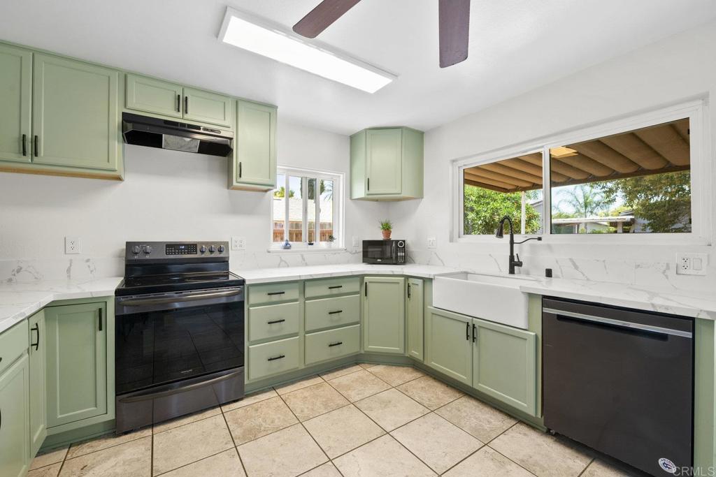 809 Buchanan Street Property Photo 11