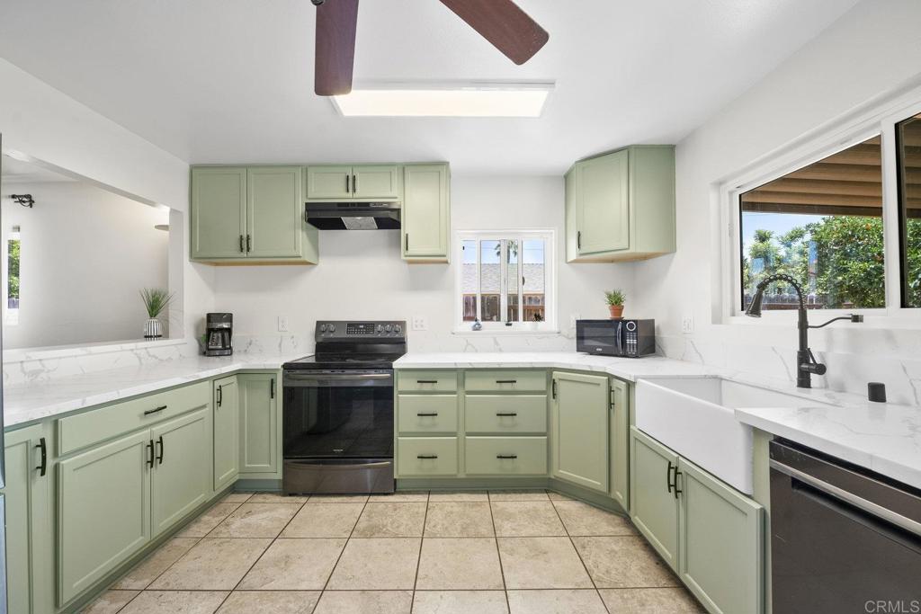 809 Buchanan Street Property Photo 14