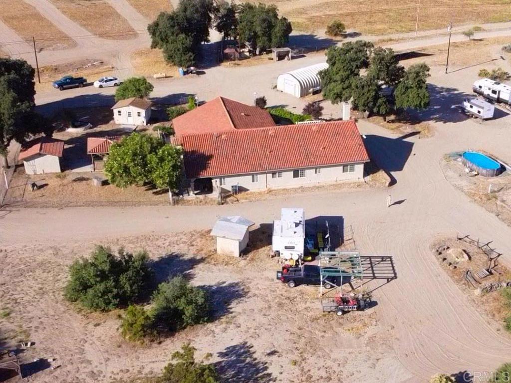 38058 Highway 94 Property Photo 2