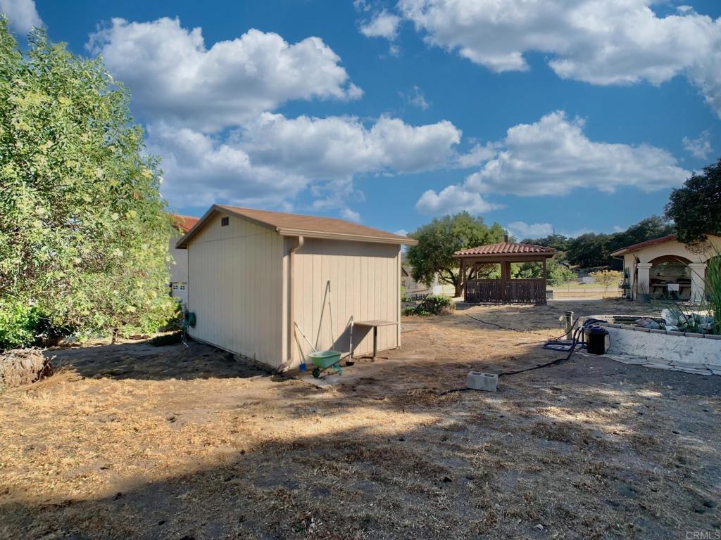 38058 Highway 94 Property Photo 30