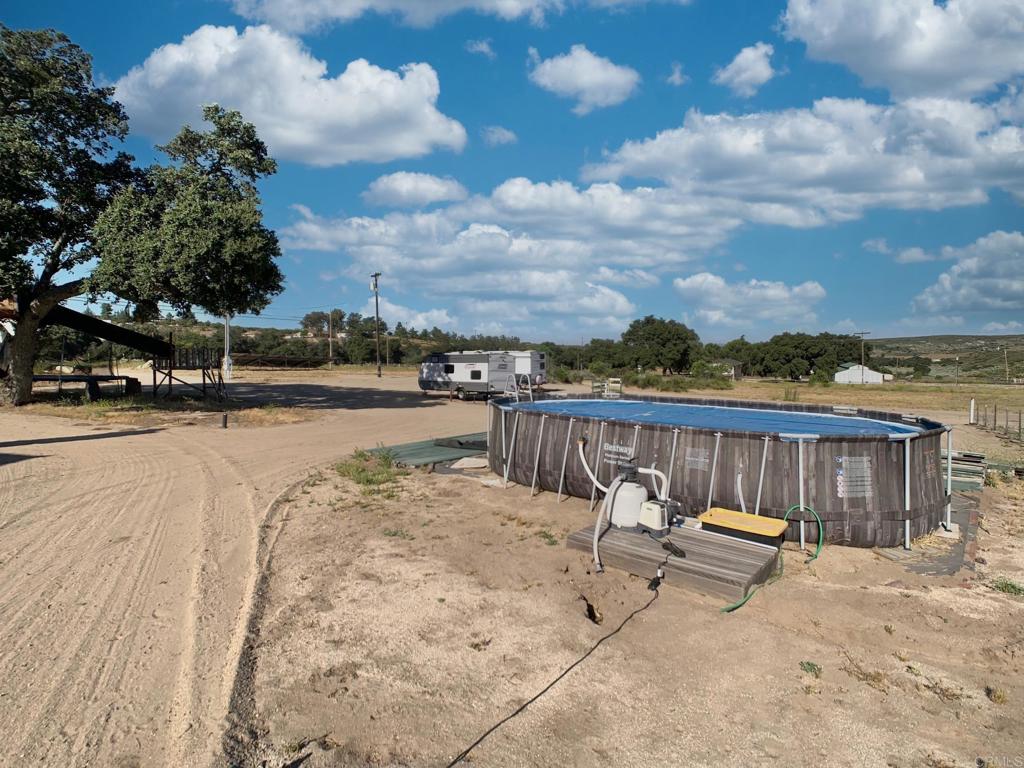 38058 Highway 94 Property Photo 37