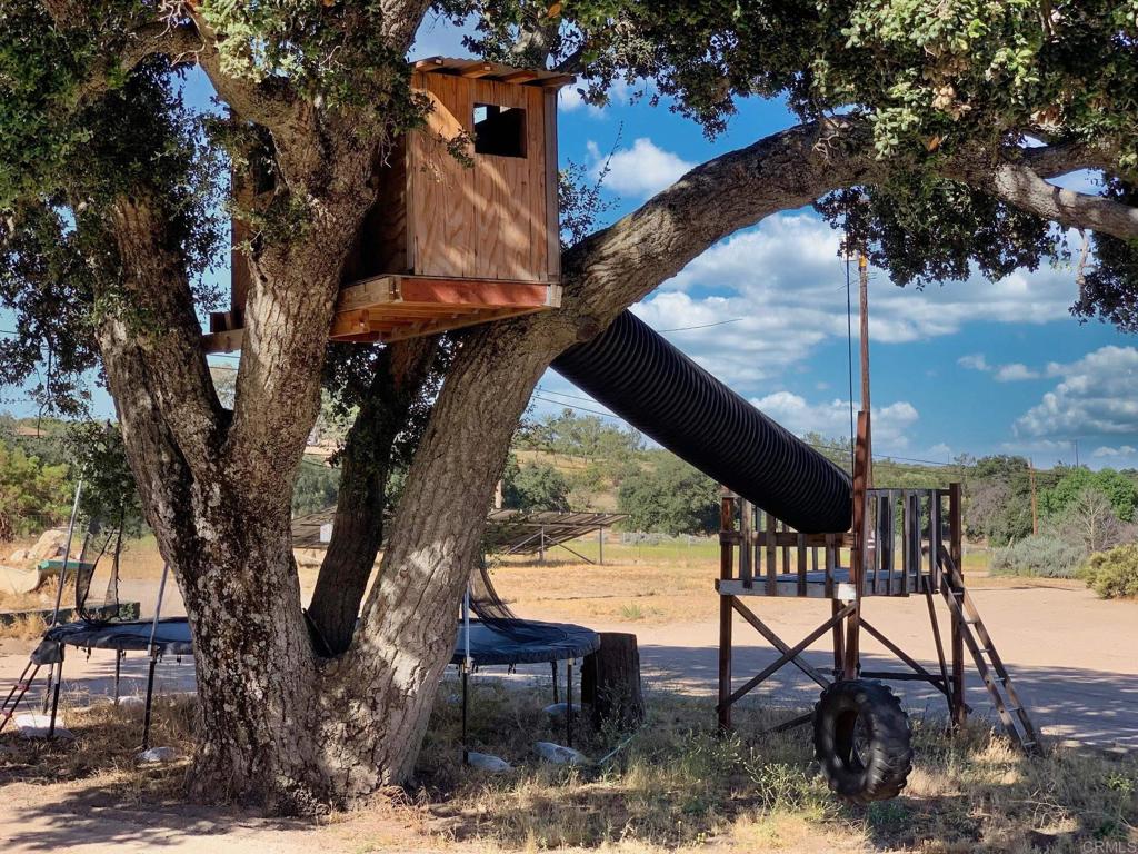 38058 Highway 94 Property Photo 40