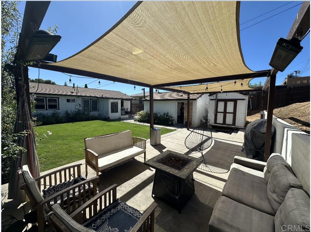 2579 Reo Dr. Property Photo 1